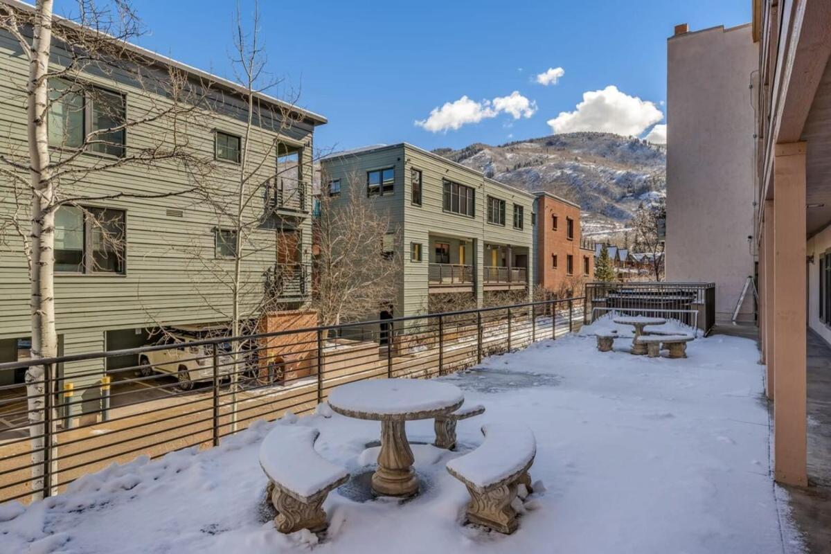 New Listing 2Br 2Ba Condo - Mountain Views Aspen Kültér fotó