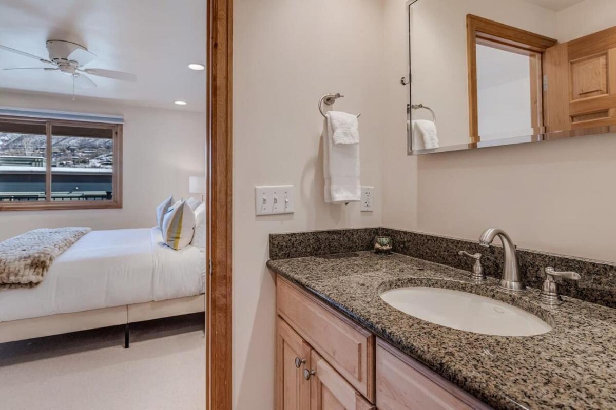 New Listing 2Br 2Ba Condo - Mountain Views Aspen Kültér fotó